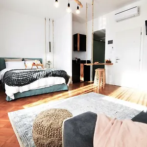 grey-studios.hotels-of-thessaloniki.com/