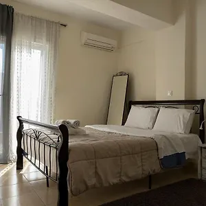 zefiron-flat.hotels-of-thessaloniki.com/