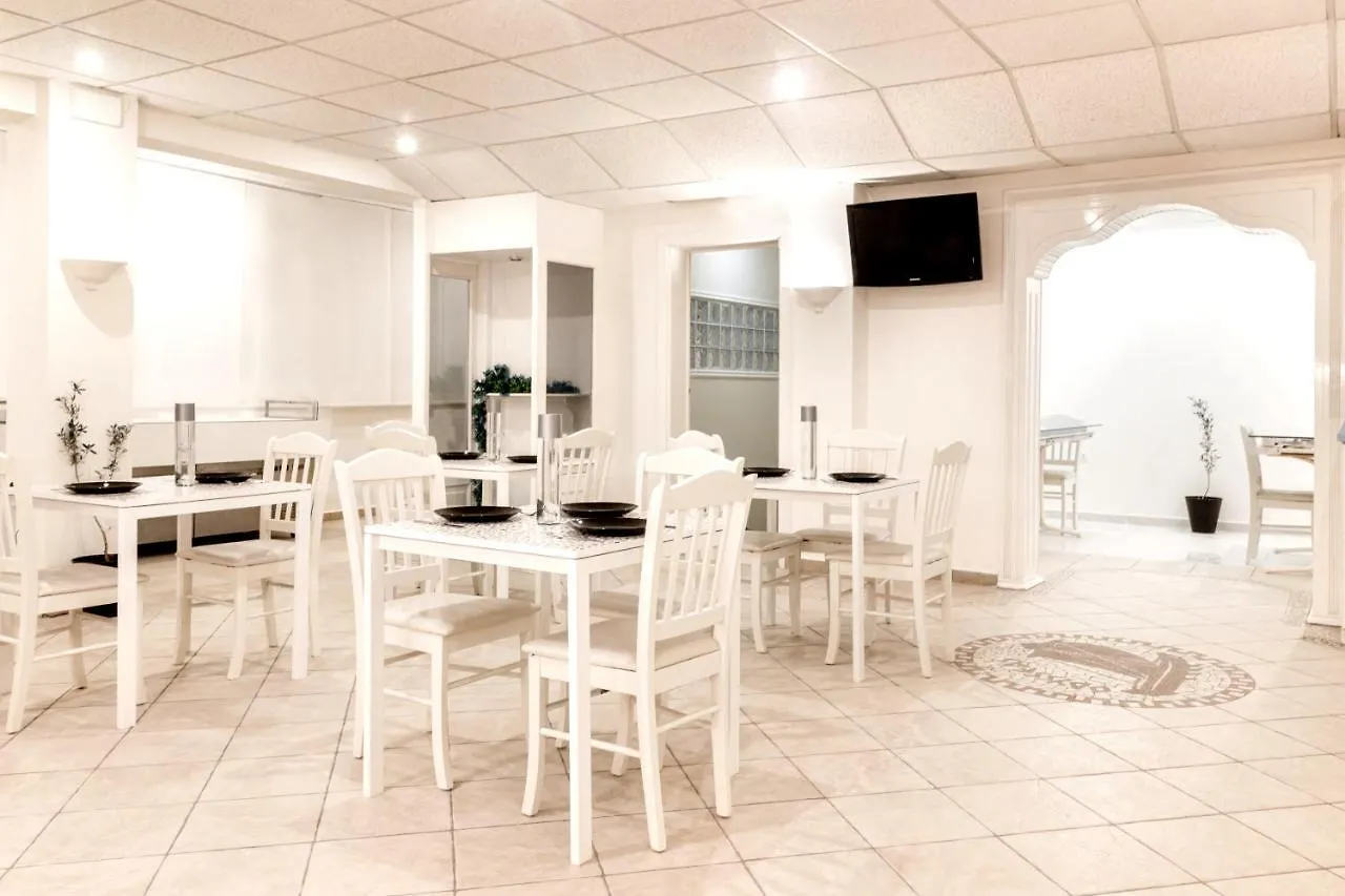 Hotel Odysseas Polychrono