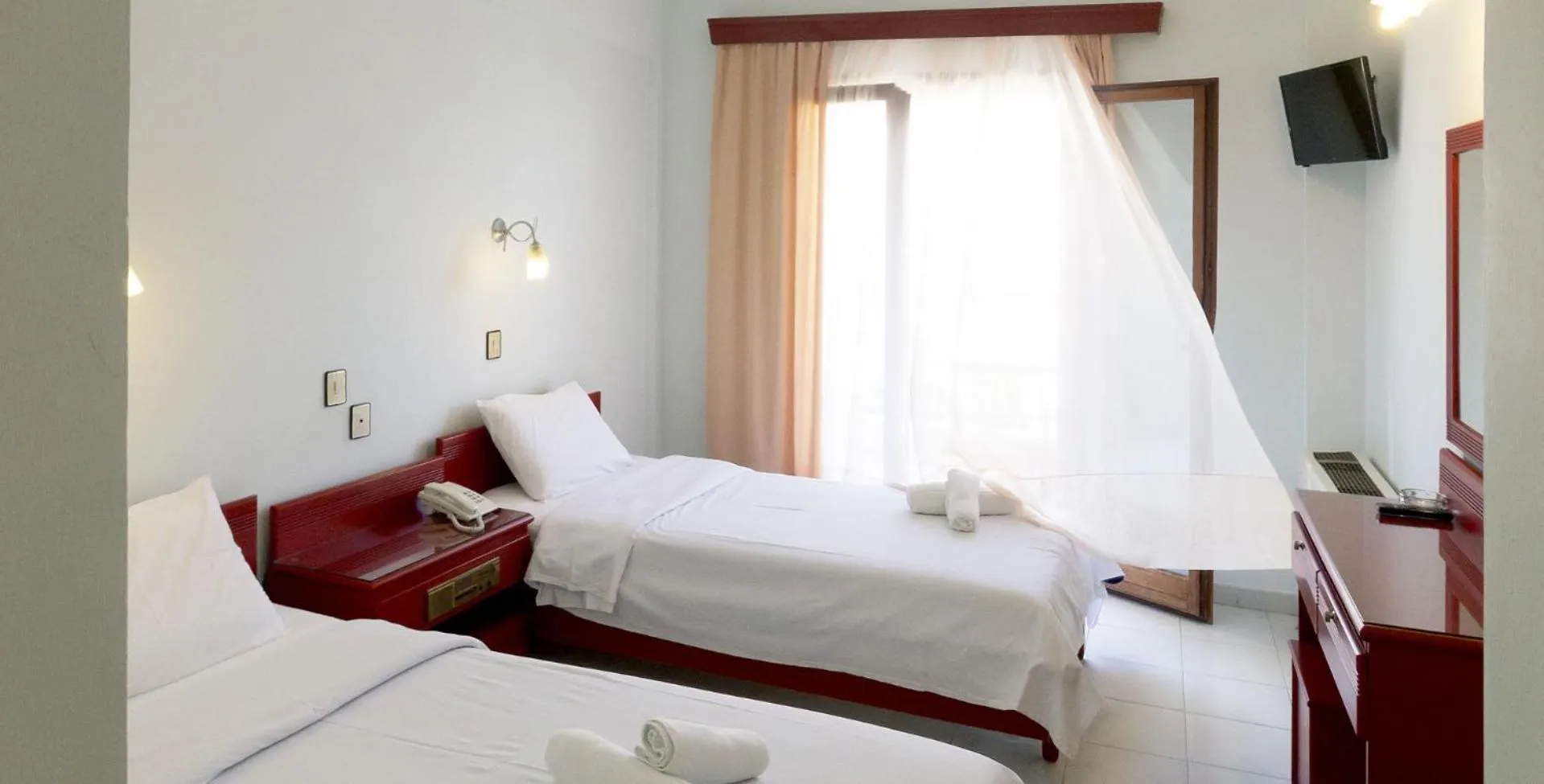 Hotel Odysseas Polychrono